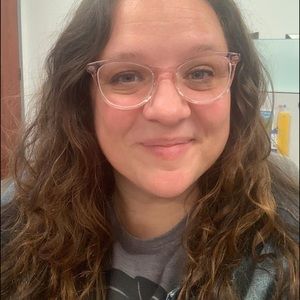 Meet your Posher, Beth